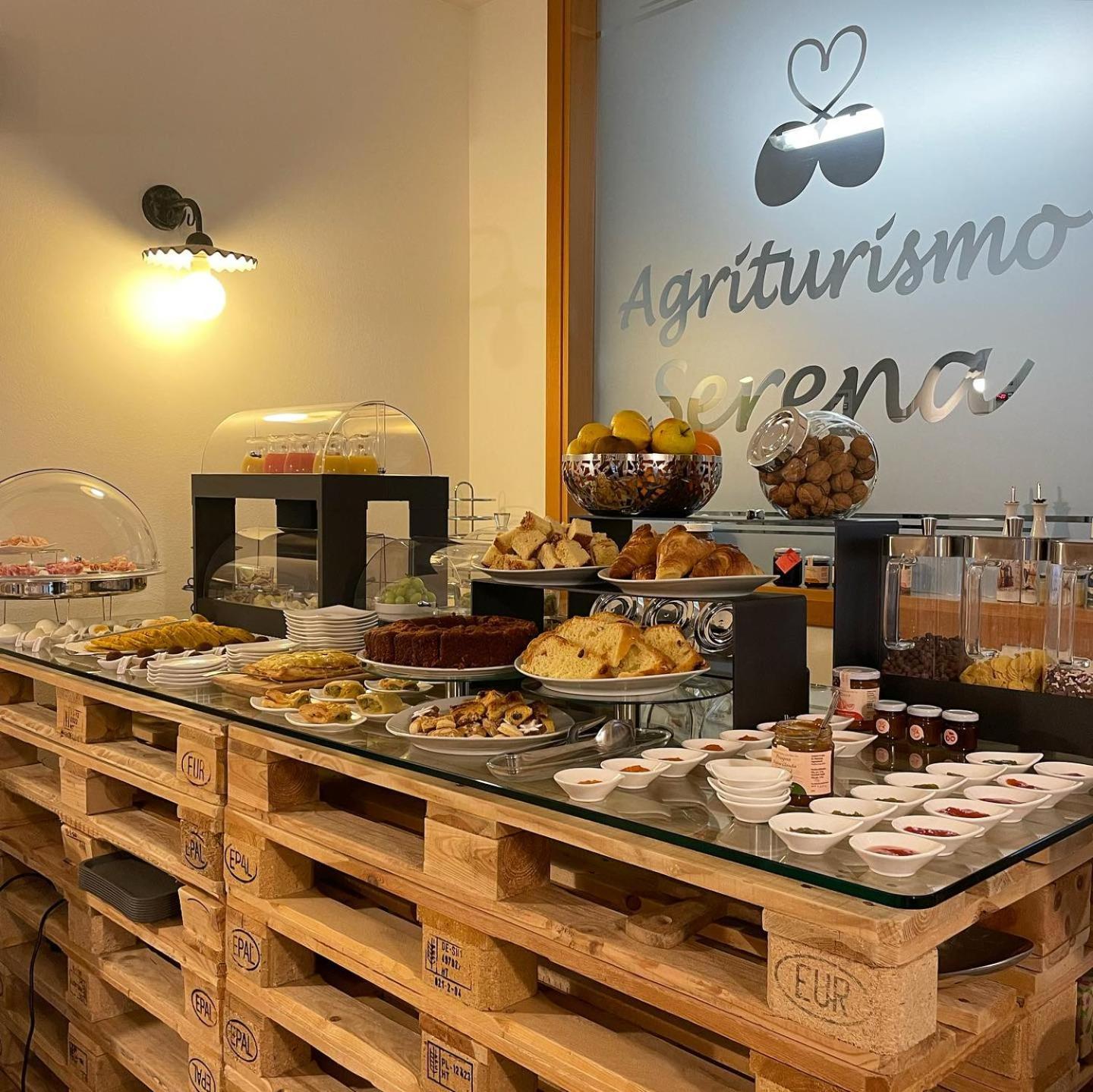 Agriturismo & Agricamping Serena パストレンゴ エクステリア 写真